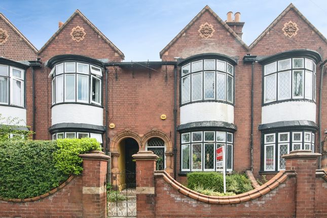 3 bed property, in Bratt Street, £215,000