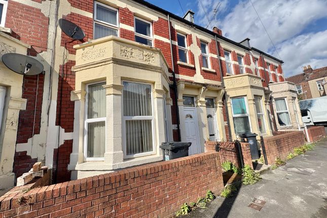 2 bed property, in Barratt Street, £350,000