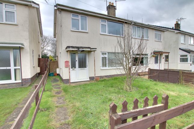 3 bed property, in Heathcote Close, £190,000