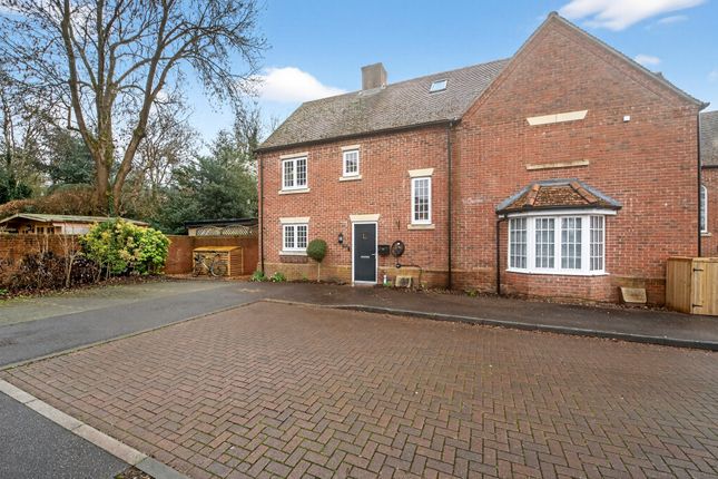 3 bed property, in Maida's Way, £490,000