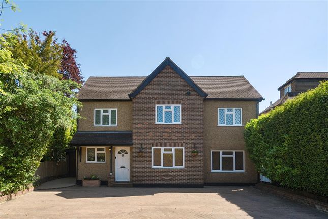 5 bed property, in Fir Tree Road, £1,000,000