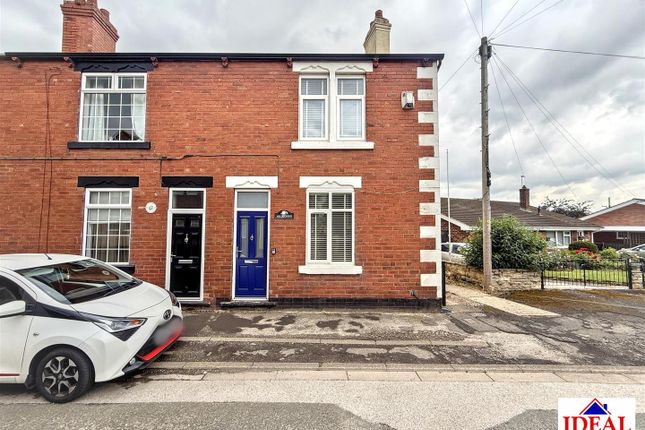 2 bed property, in Station Road, £120,000