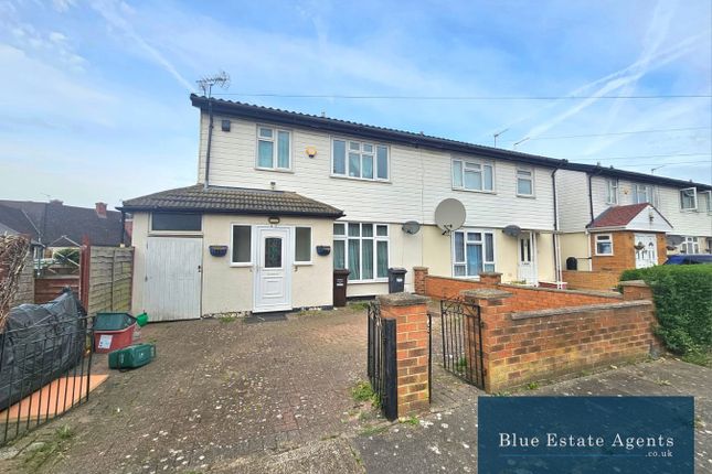 4 bed property, in Cedar Road, £419,500