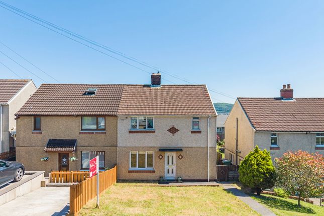 3 bed property, in Heol Graigwen, £175,000