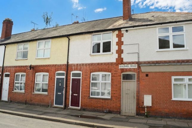 2 bed property, in Goldhill Road, £240,000