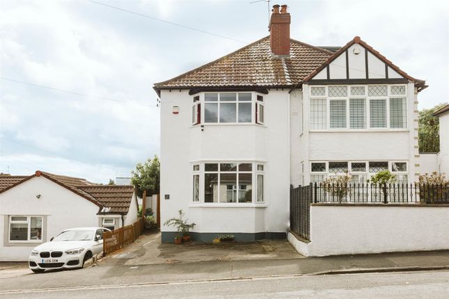 3 bed property, in Springfield Grove, £725,000