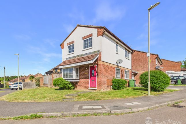 3 bed property, in Grasmere Close, £375,000