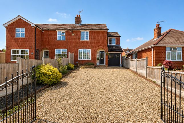 3 bed property, in London Road, £425,000