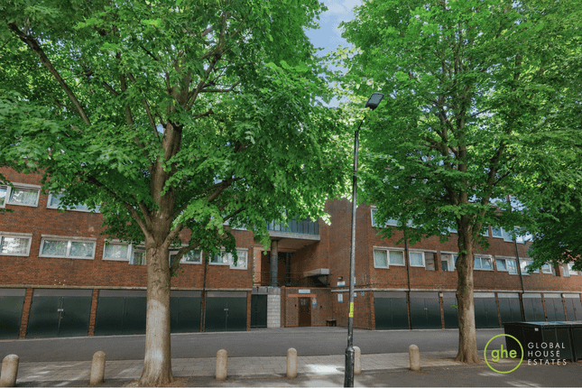 2 bed property, in Dodson Street, £400,000