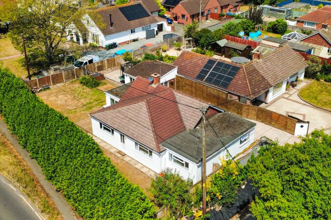 4 bed property, in Gravelands Lane, £425,000