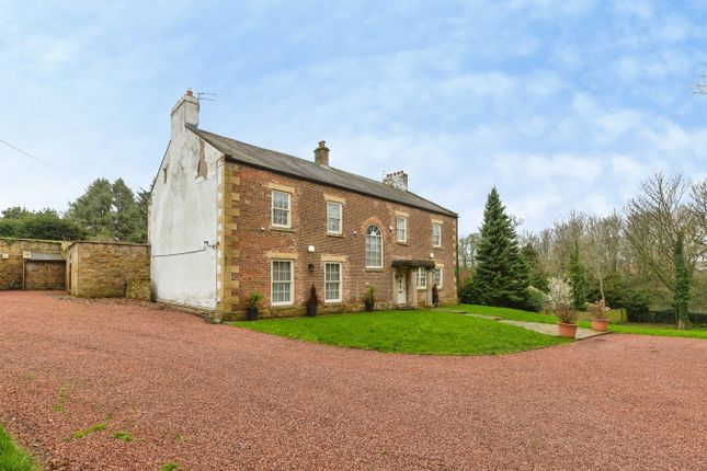 5 bed property, in Front Street, £910,000
