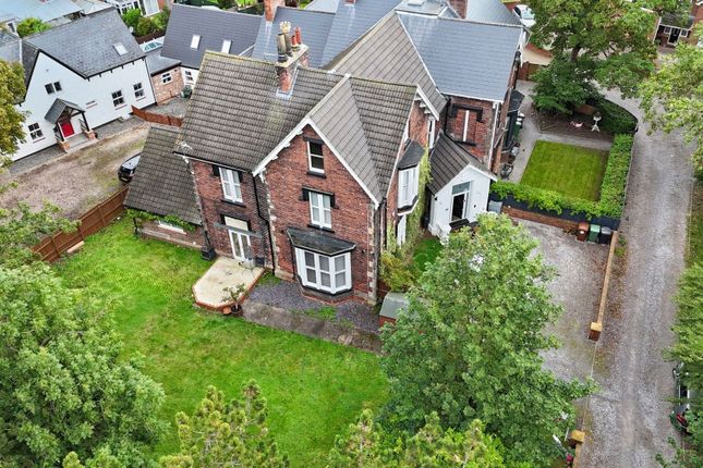 5 bed property, in Thetford Road, £415,000