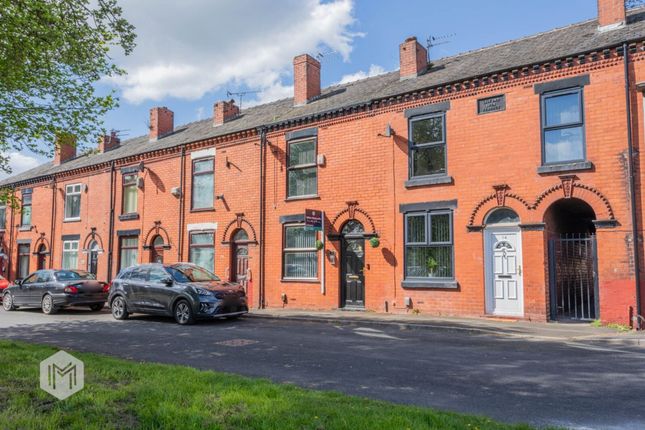 2 bed property, in East Street, £150,000