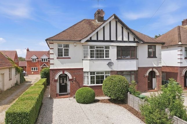 3 bed property, in High Road North, £425,000