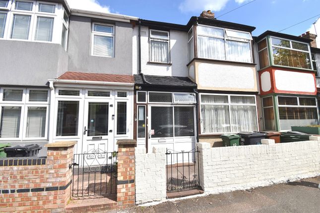3 bed property, in Woodend Road, £599,995