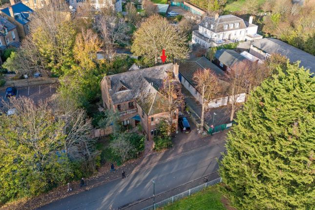 4 bed property, in Queen Elizabeth Walk, £1,750,000