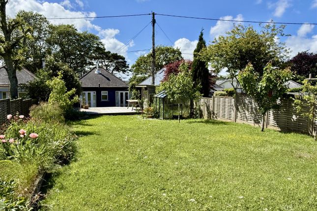 2 bed property, in Penwarne Road, £350,000
