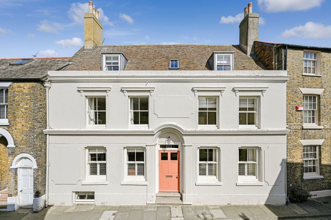 6 bed property, in Middle Street, £1,500,000