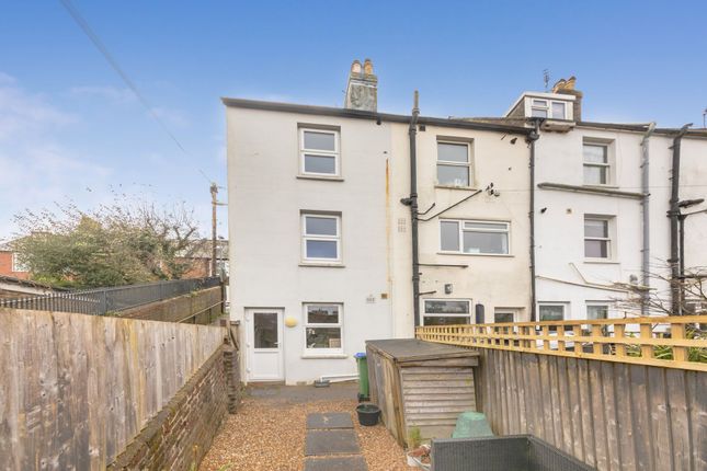 3 bed property, in De Montfort Road, £450,000