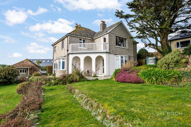 4 bed property, in Parker Road, £750,000