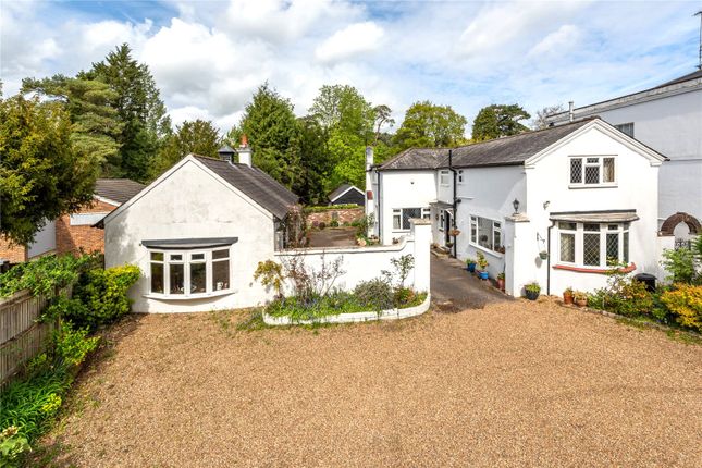 3 bed property, in Pixham Lane, £995,000