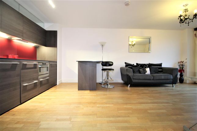 2 bed property, in The Quad, £170,000
