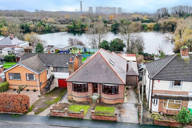 4 bed property, in Turner Road, £350,000