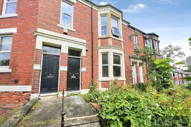 3 bed property, in Goldspink Lane, £205,000