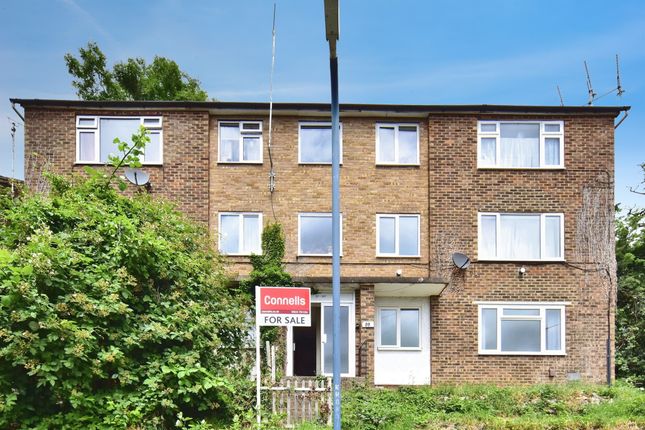 2 bed property, in Roseholme, £130,000