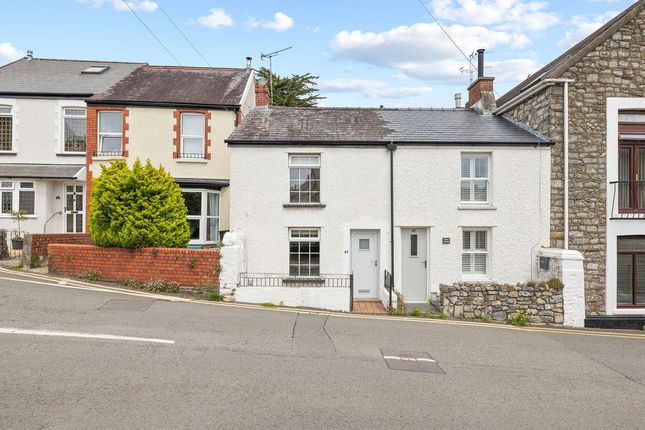 1 bed property, in Norton Road, £275,000