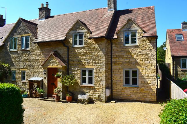 4 bed property, in Heyford Road, £700,000