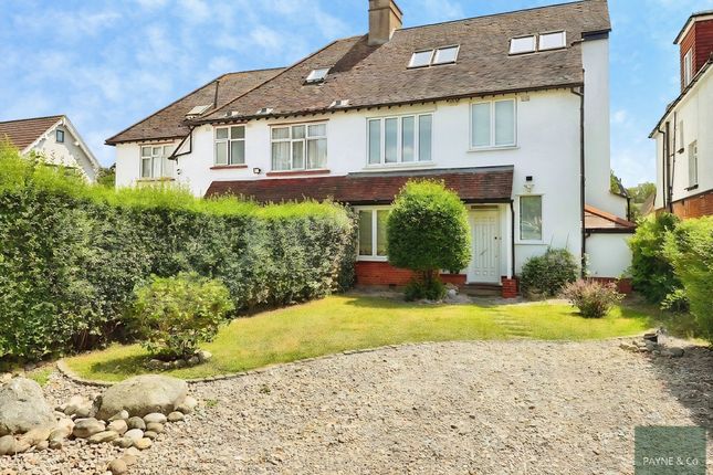 4 bed property, in The Square, £850,000