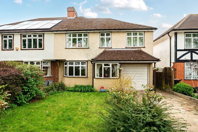 4 bed property, in Chestnut Avenue, £699,999
