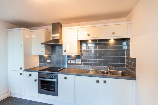2 bed property, in Apartment 100 Linea, £88,000