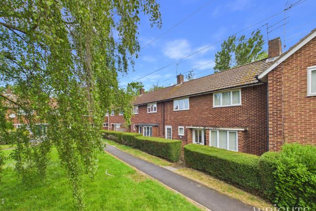 3 bed property, in Bushey Ley, £400,000