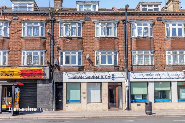 2 bed property, in Brighton Road, £175,000