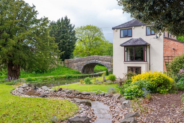 4 bed property, in Cottam Lane, £375,000