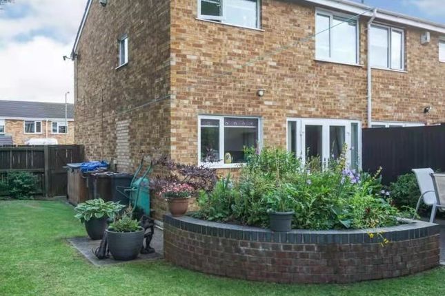 3 bed property, in Eden Grove, £260,000