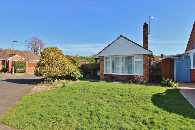 2 bed property, in Burnt House Lane, £399,999