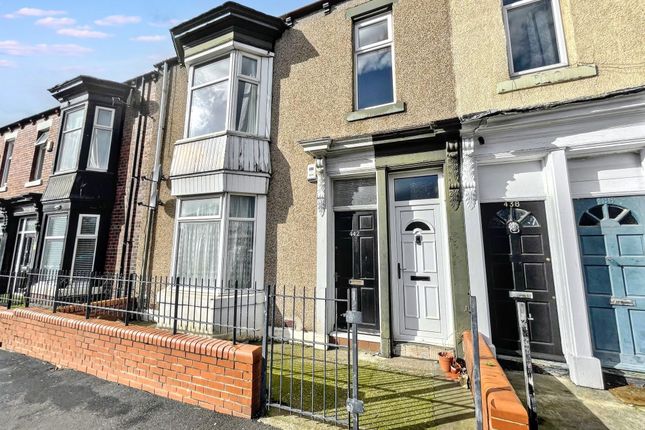 3 bed property, in Dean Road, £79,950