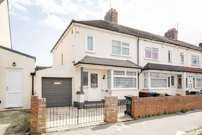 3 bed property, in Keston Road, £485,000