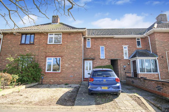 4 bed property, in South Park Avenue, £275,000