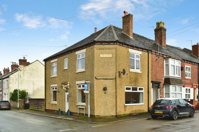 3 bed property, in Ravens Lane, £185,000
