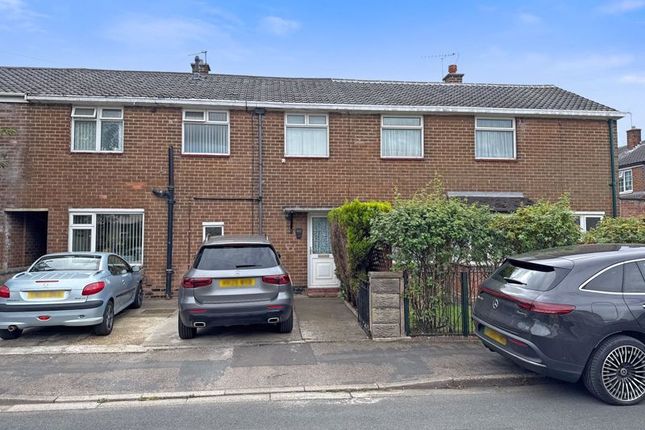 3 bed property, in Bemrose Road, £165,000