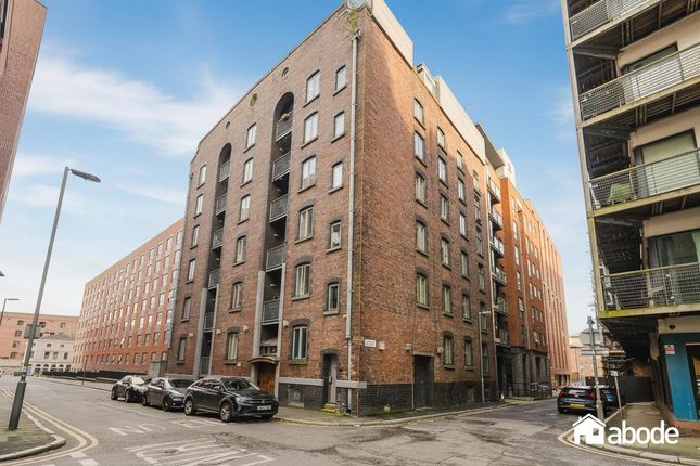 2 bed property, in Cornhill, £174,500