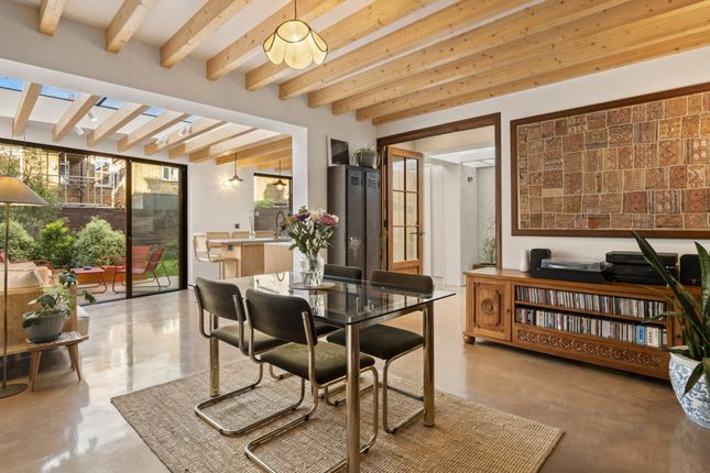 3 bed property, in Wellesley Road, £1,150,000