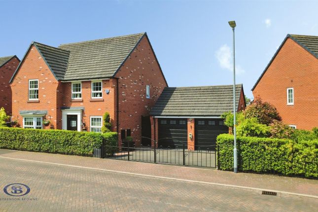 4 bed property, in Yew Crescent, £575,000