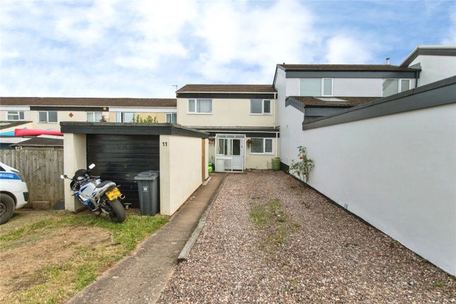 3 bed property, in Elm Close, £240,000
