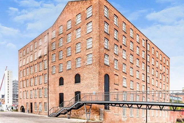 2 bed property, in Binns Place, £385,000