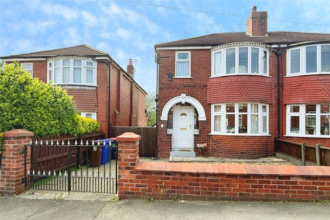 3 bed property, in Entwisle Street, £240,000